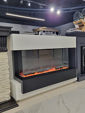 Каминокомплект Cube 36 - Белый с черным с очагом Astra 36 RF (выставочный образец)